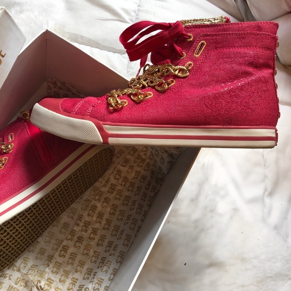 UES • Pink Denim Gold Chain Sneakers ‼️ RARE! - Picture 3 of 8
